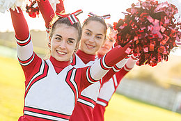Eine Gruppe Cheerleaders ©william87 / fotolia.com