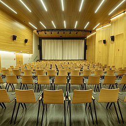 Theatersaal im Amerikahaus ©Leonhard Simon / Amerikahaus München